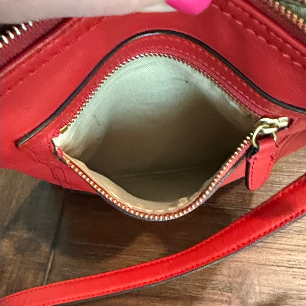 🔥Coach Red Crossbody Bag - Picture 5 of 9